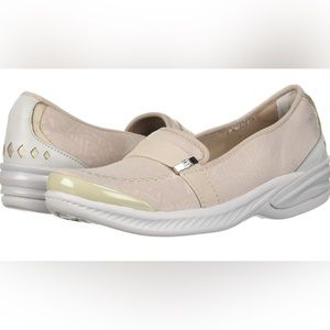 BZees Women's Nugget Loafer US8 (Beige Geo Print)